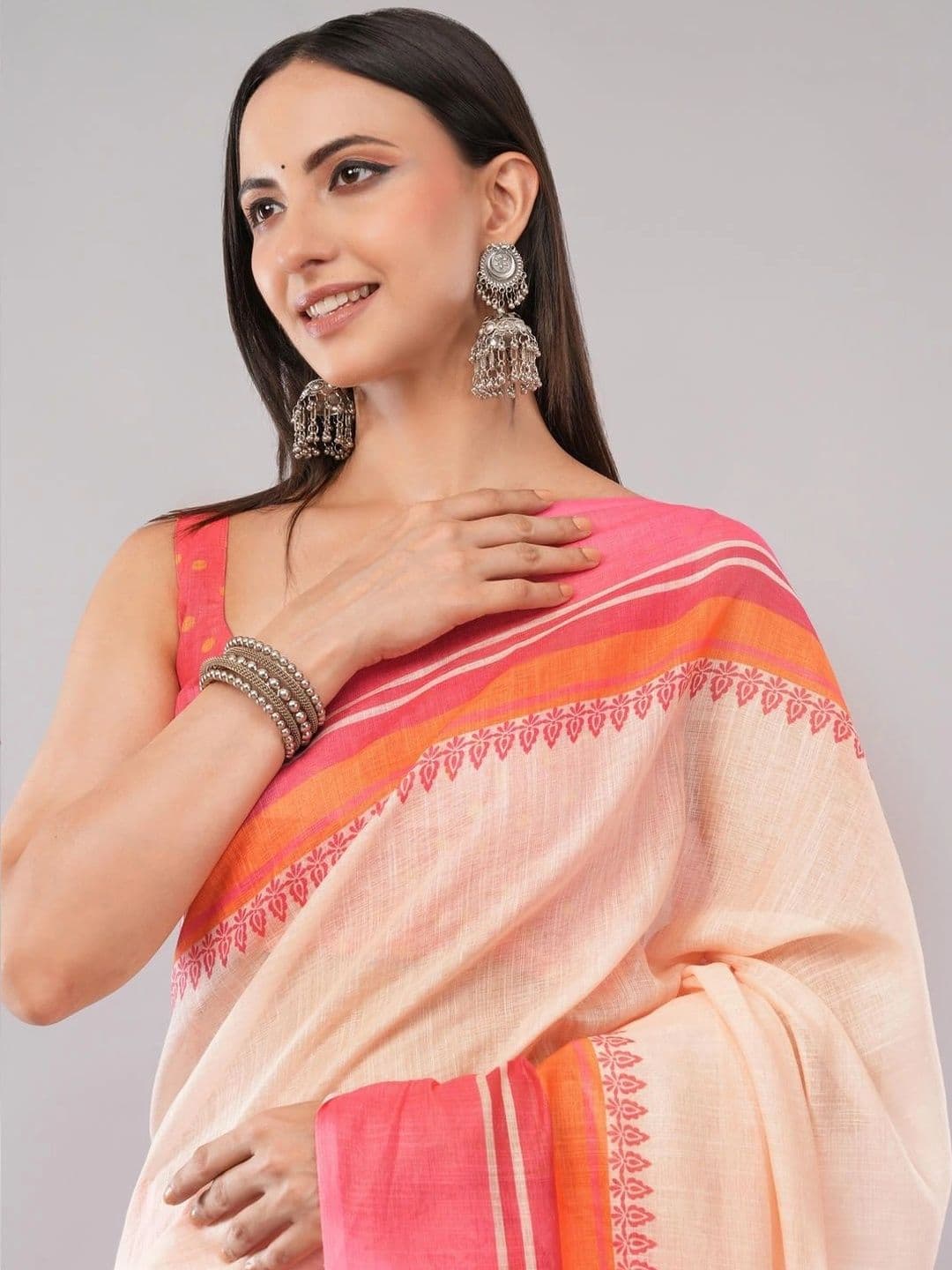 SAMANTHA Women Striped Linen Blend Saree thumbnail 3