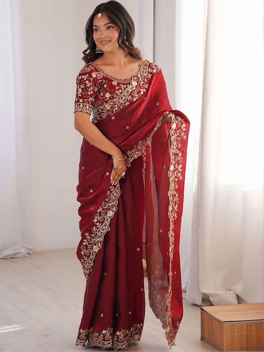 M DINESH & CO Embellished Embroidered Silk Blend Heavy Work Bandhani Saree - view 1