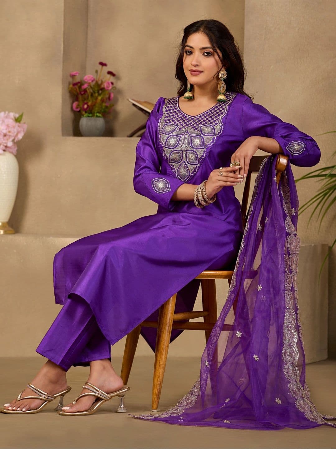 Sangria Women Ethnic Motifs Embroidered Regular Thread Work Kurta with Trousers & With Dupatta thumbnail 7