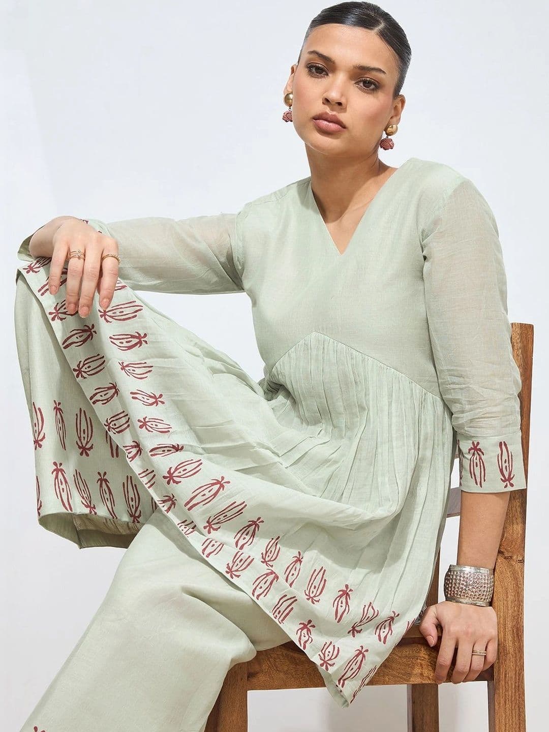Saanjh Women Ethnic Motifs Printed Tiered Pure Cotton Kurti with Palazzos - view 1