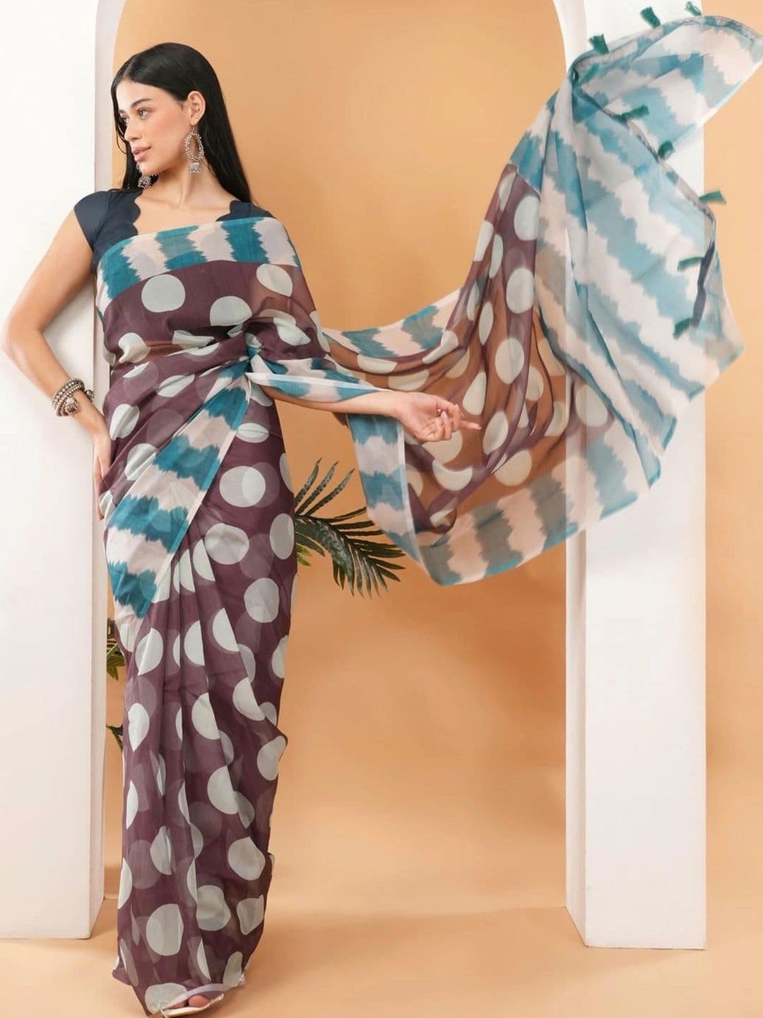 SAMANTHA Polka Dot Organza Saree thumbnail 7
