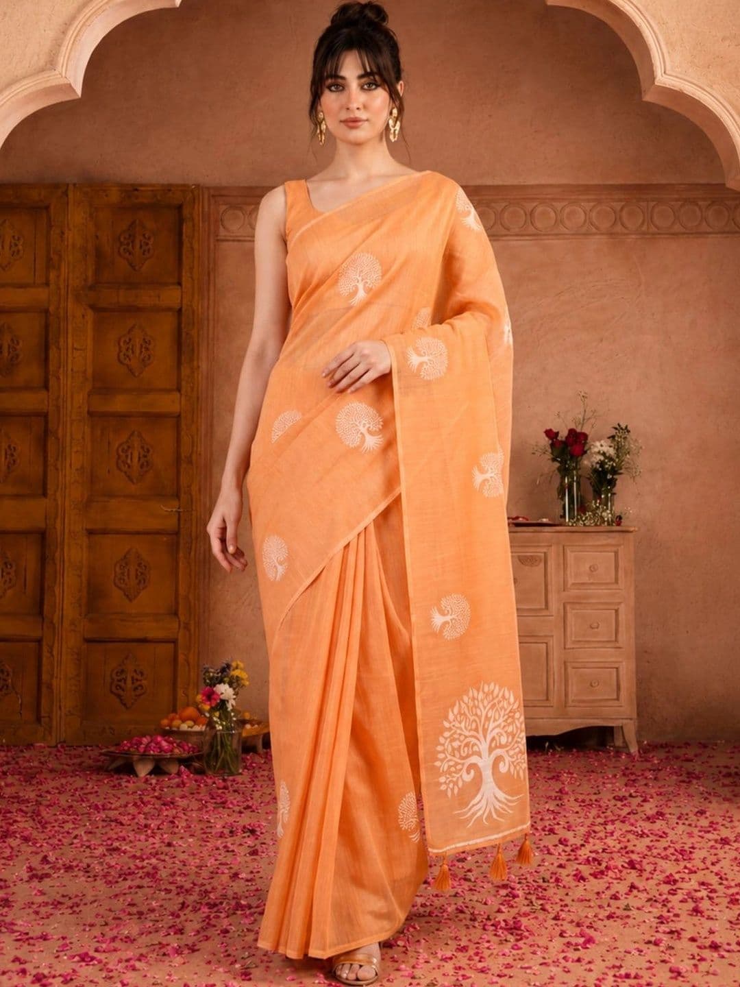 Jaipur Kurti Woven Women Design Zari Silk Cotton Fusion Banarasi Saree - view 1