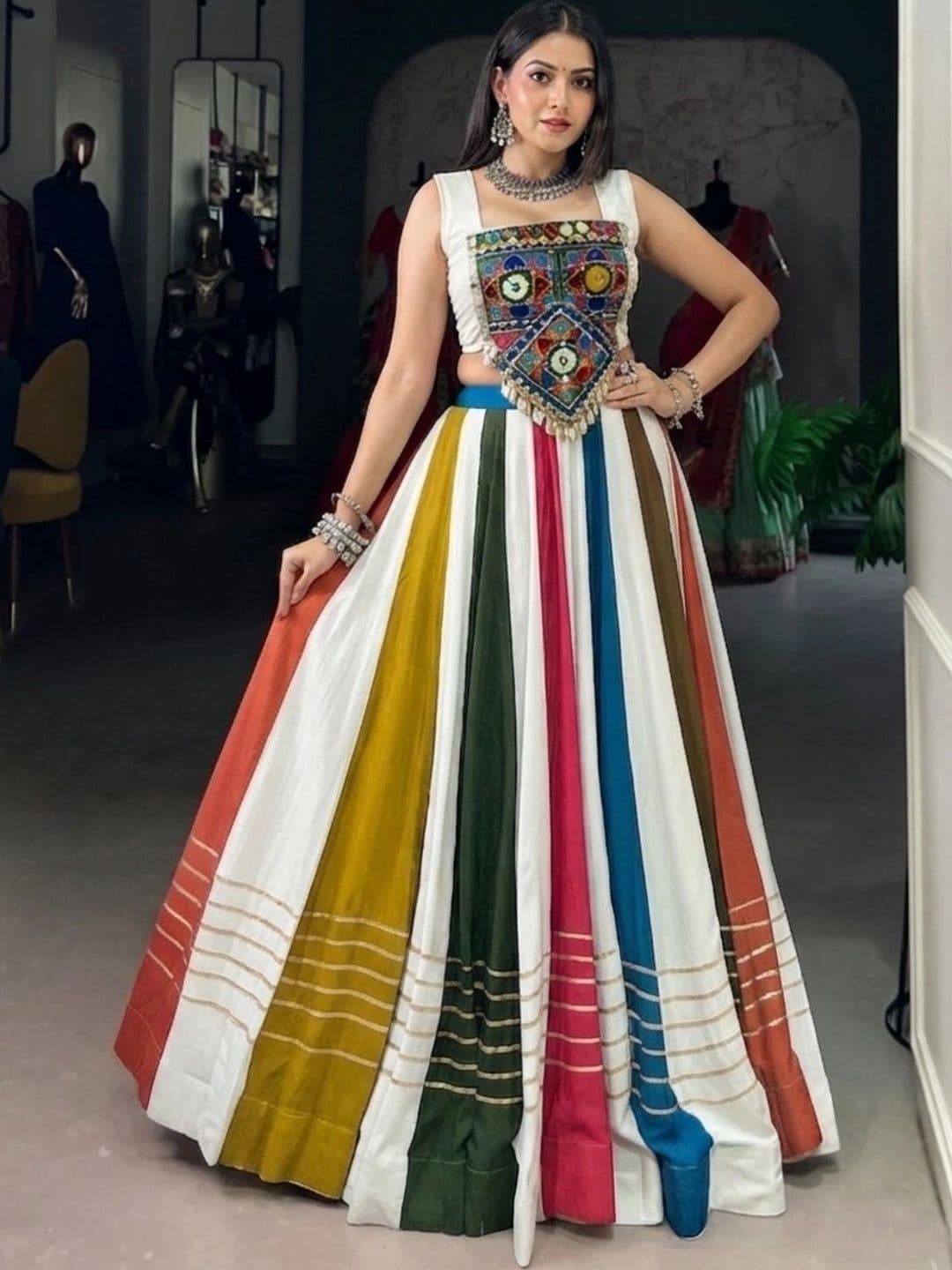 Anouk Embroidered Semi-Stitched Lehenga & Unstitched thumbnail 3