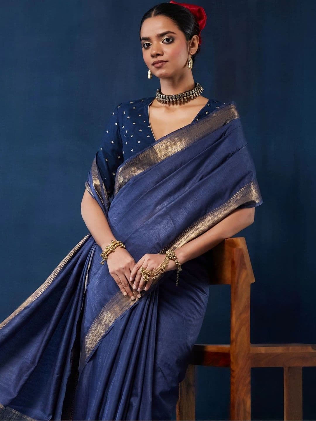 Taavi Woven Cotton Blend Zari Border Saree thumbnail 5