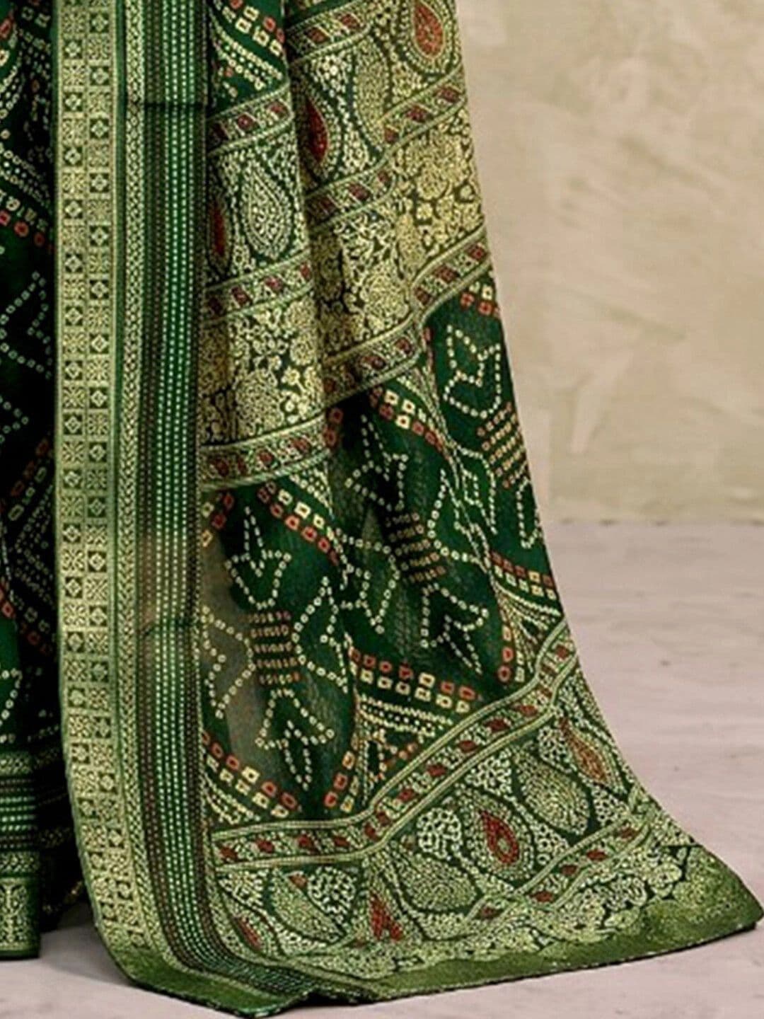 SAARA Bandhani Pure Chiffon Saree thumbnail 3