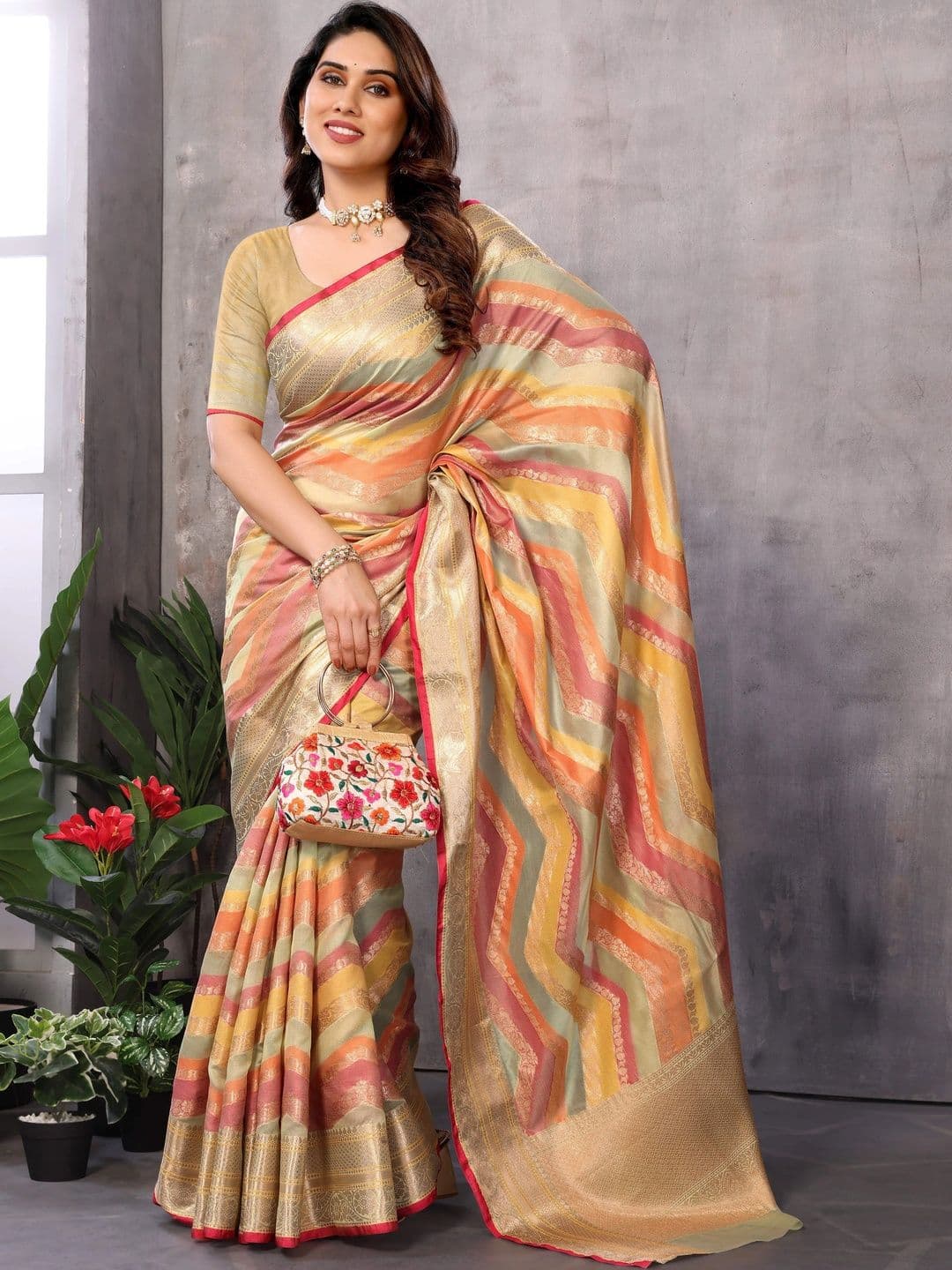 Sangria Woven Design Zari Silk Blend Designer Kanjeevaram Saree - view 1