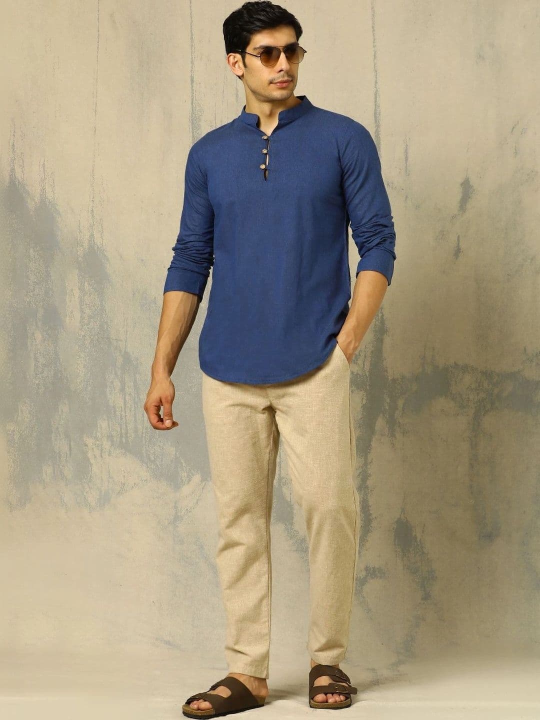Anouk Woven Design Solid Cotton Handloom Mandarin Collar Short Kurta thumbnail 7