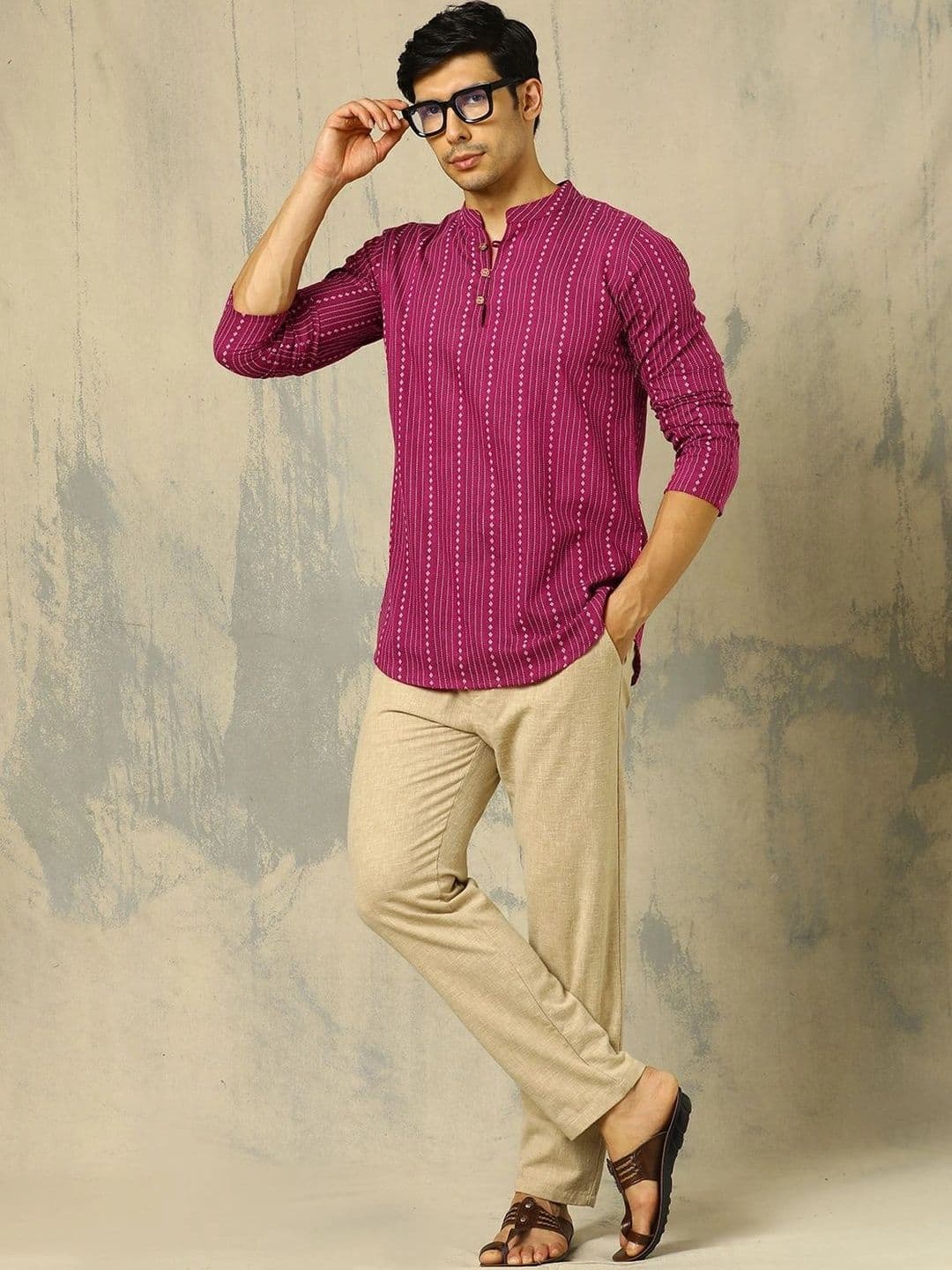 Anouk Woven Design Striped Cotton Handloom Mandarin Collar Short Kurta thumbnail 5
