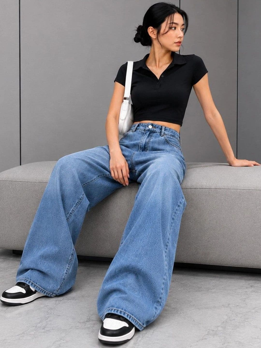 DressBerry Women Comfort Wide Leg High-Rise Light Fade Stretchable Jeans thumbnail 3