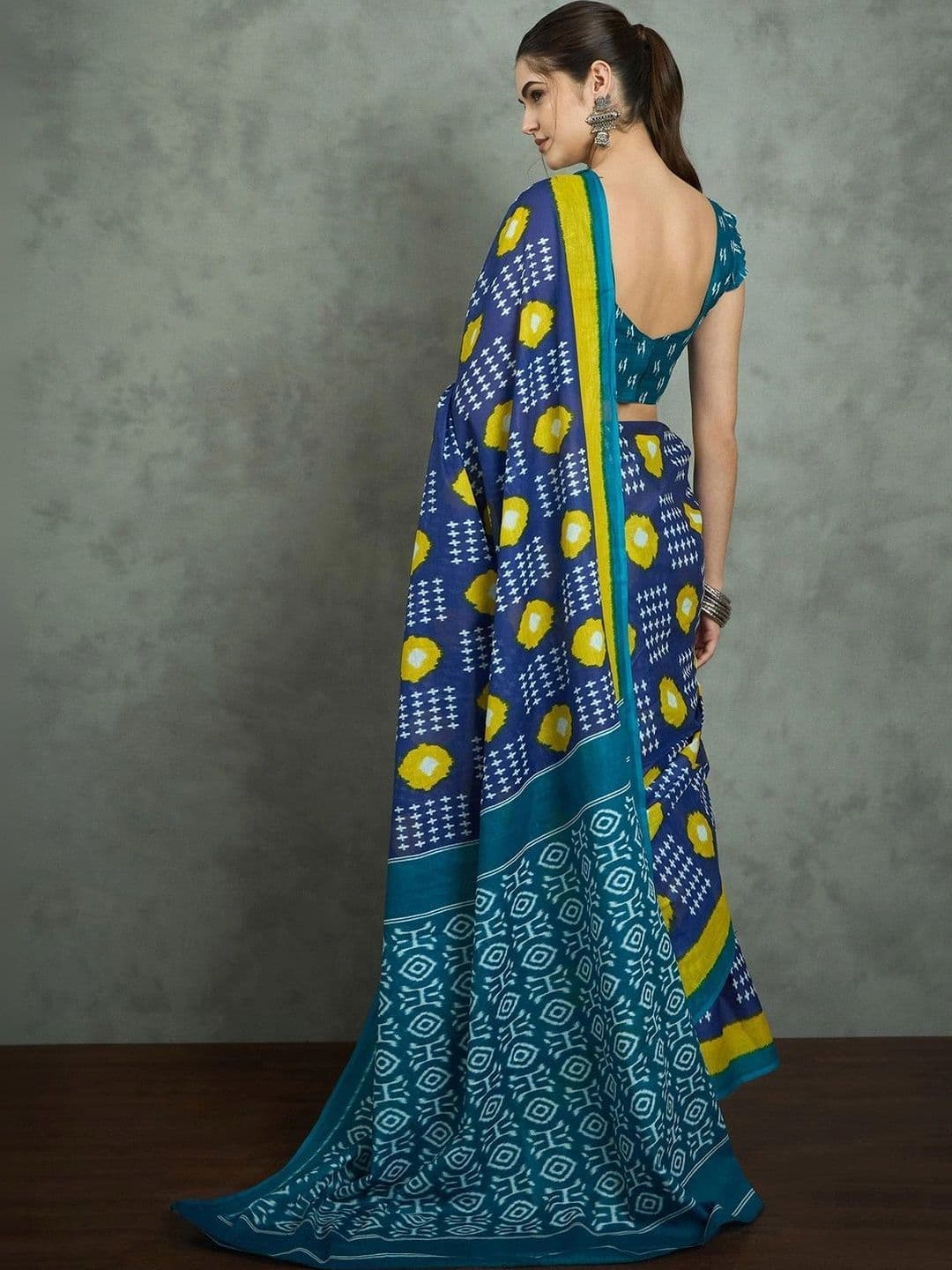 Sangria Woven Design Designer Ikat Saree thumbnail 7