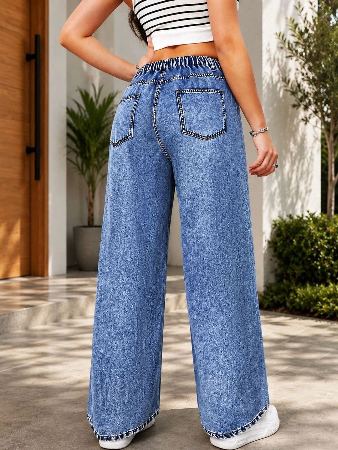 DENIMLOOK Women Flared High-Rise Light Fade Jeans thumbnail 4