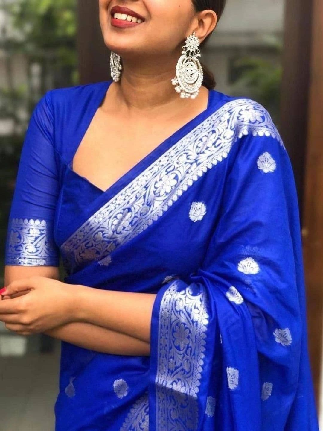 revika Woven Design Zari Art Silk Designer Kanjeevaram Saree thumbnail 4