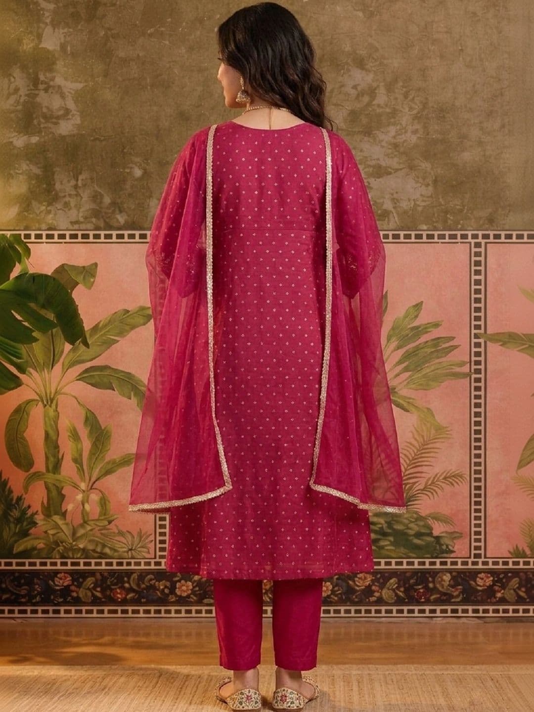 Sangria Women Ethnic Motifs Embroidered Regular Gotta Patti Pure Silk Kurta with Trousers & With Dupatta thumbnail 3