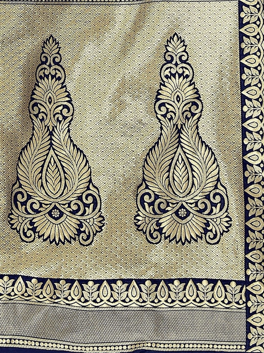 Sangria Paisley Zari Silk Blend Designer Banarasi Saree thumbnail 4
