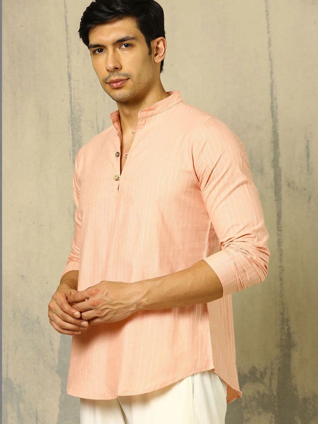Anouk Woven Design Solid Cotton Handloom Mandarin Collar Short Kurta thumbnail 3