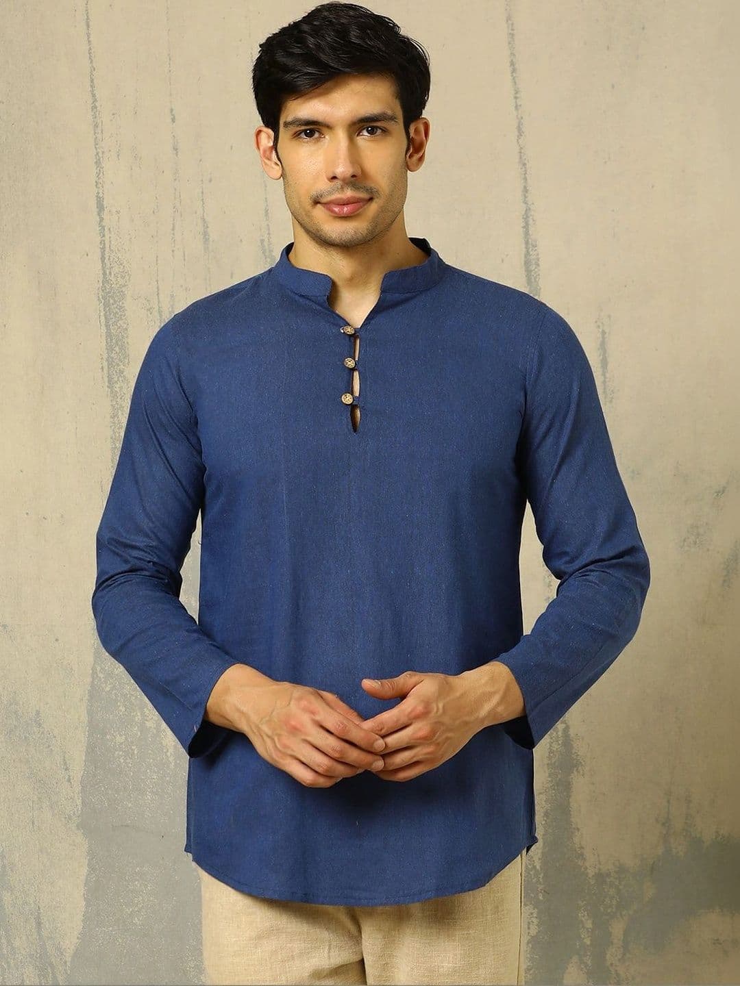 Anouk Woven Design Solid Cotton Handloom Mandarin Collar Short Kurta thumbnail 6