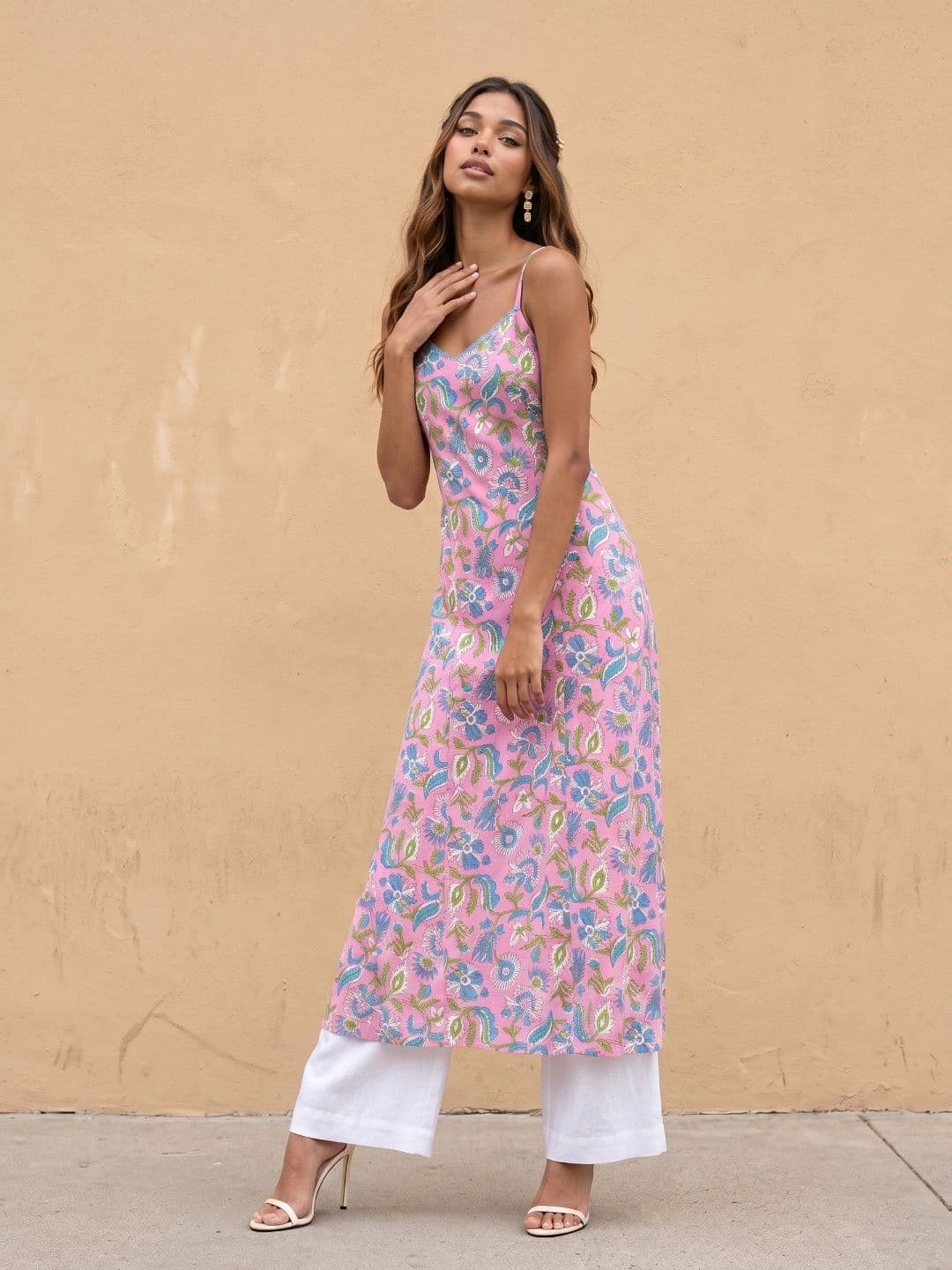fusion by glitchez Women Floral Printed Floral Kurta thumbnail 5