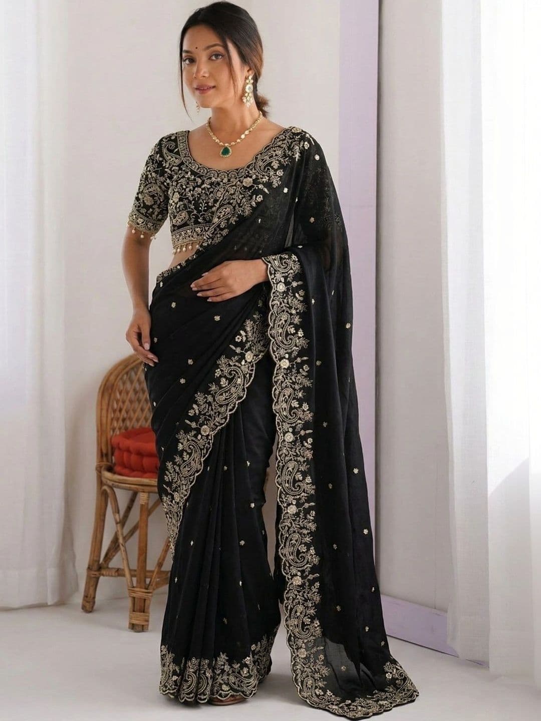 M DINESH & CO Embellished Embroidered Silk Blend Heavy Work Bandhani Saree thumbnail 2