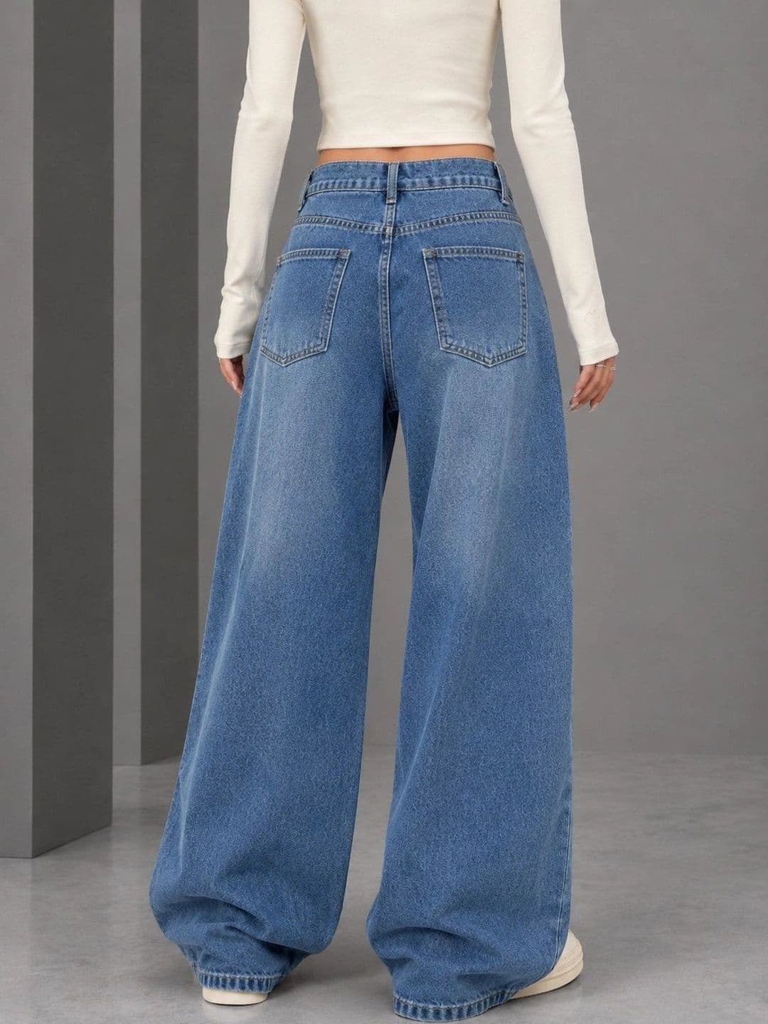 DressBerry Women Comfort Wide Leg High-Rise Light Fade Stretchable Jeans thumbnail 4