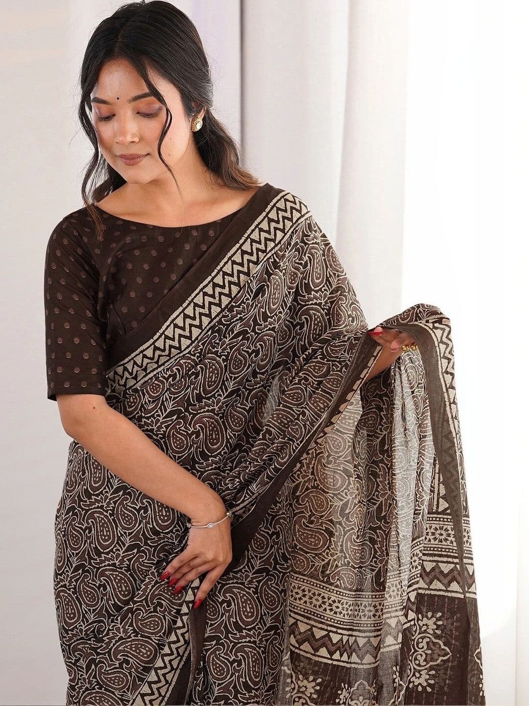 Satrani Woven Design Pure Cotton Fusion Saree thumbnail 2