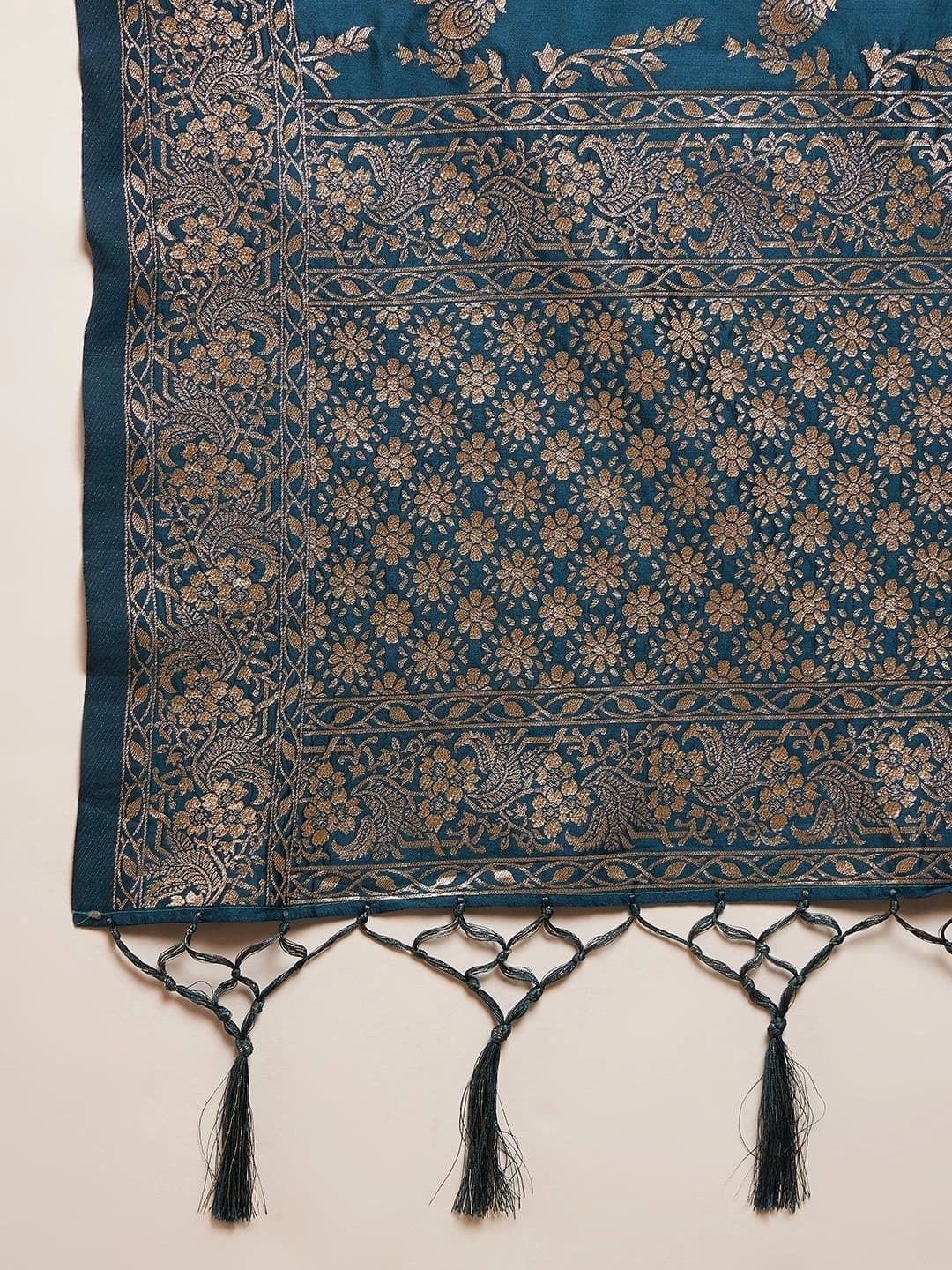 Mitera Semi-Stitched Lehenga & Unstitched Blouse With Dupatta thumbnail 7
