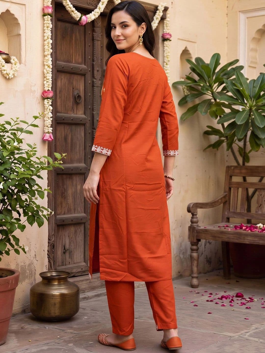 Indo Era Women Ethnic Motifs Embroidered Regular Thread Work Kurta with Trousers thumbnail 2