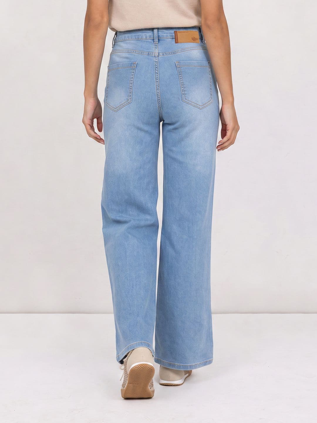 The Roadster Life Co. Women Wide Leg Fit Stretchable Jeans thumbnail 4
