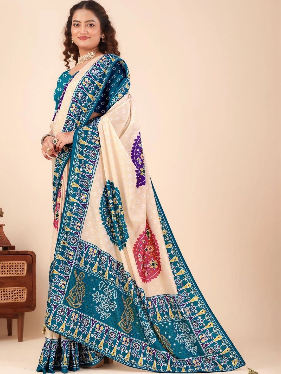 LAVYANSH CREATION Ajrak Block Mirror Work Silk Blend Patola Saree thumbnail 4