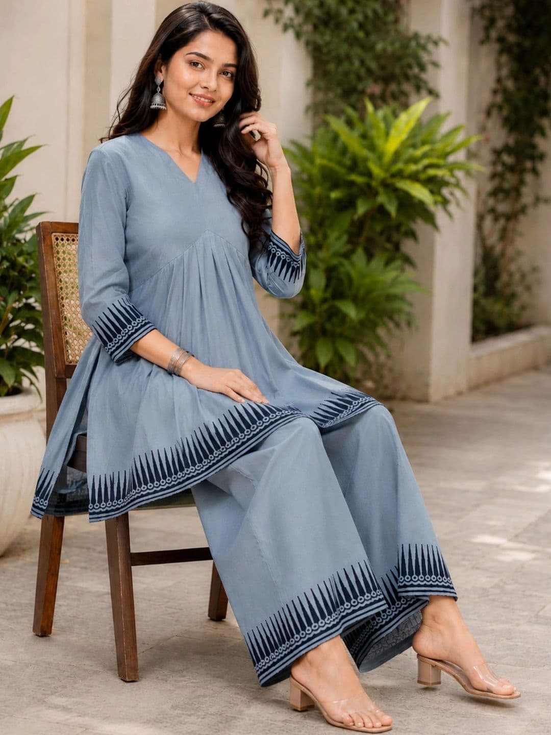 KALINI Women Ethnic Motifs Printed Empire Pure Cotton Kurti with Palazzos thumbnail 4