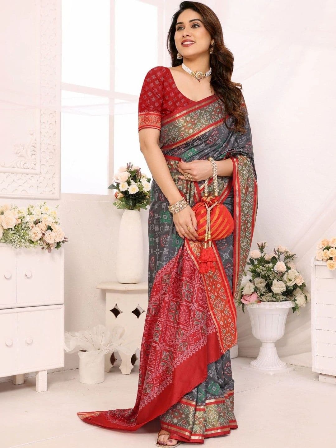 Sangria Women Ajrak Block Woven Design Saree thumbnail 3