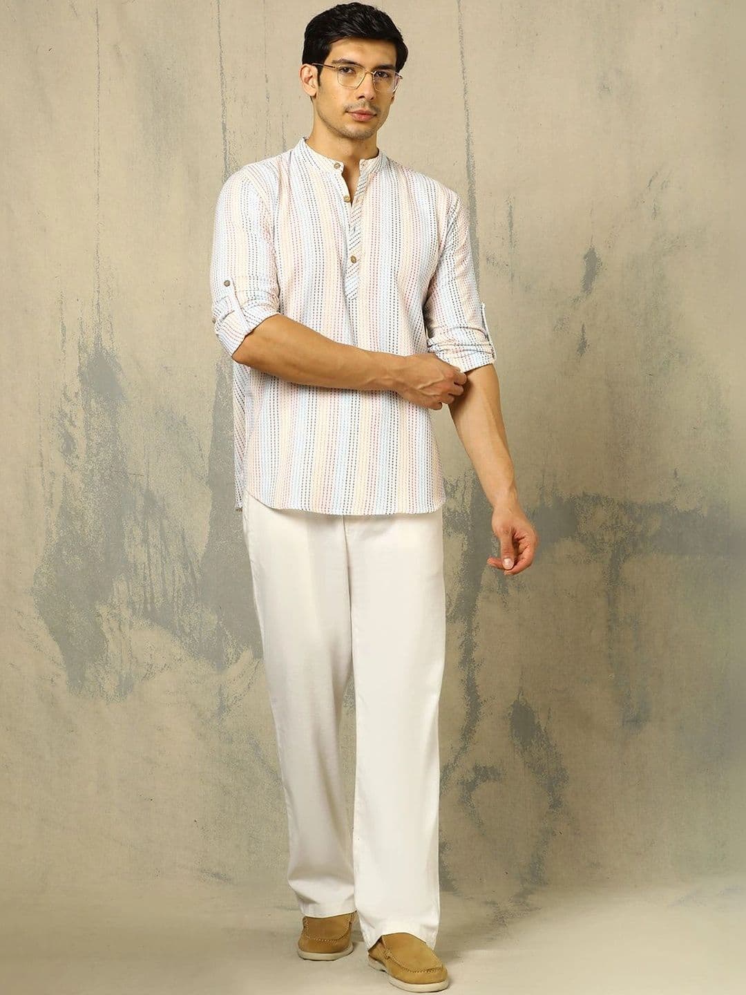Anouk Woven Design Striped Cotton Handloom Mandarin Collar Short Kurta thumbnail 3