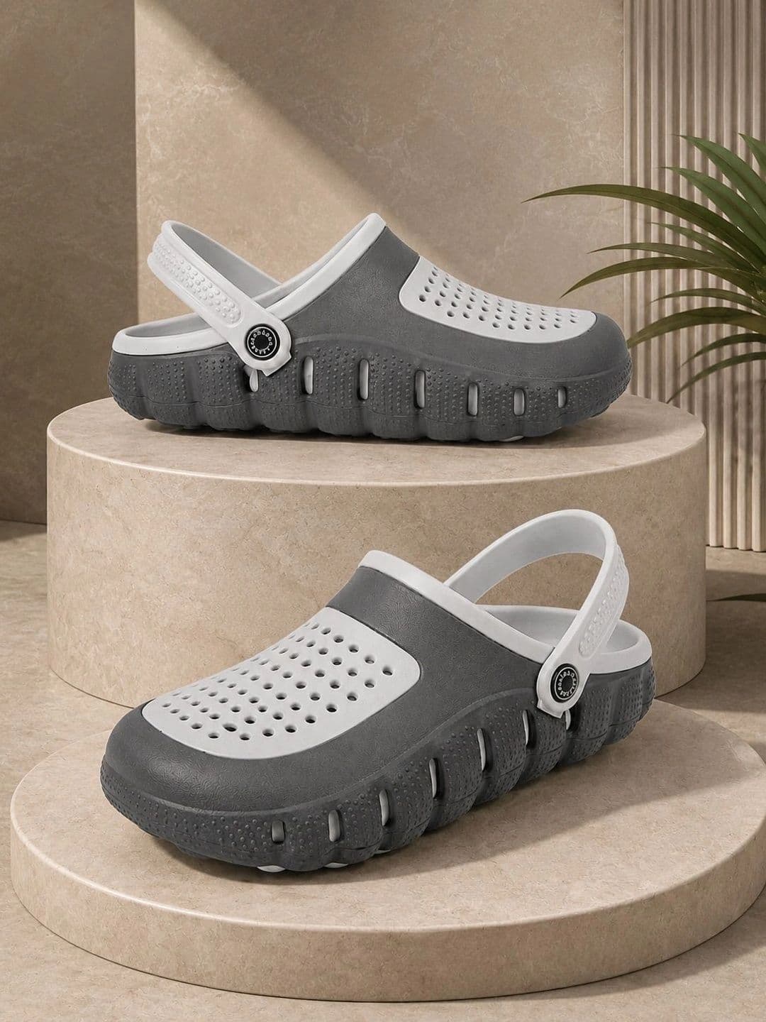 Aloveswalk Men Clogs Sandals - view 1