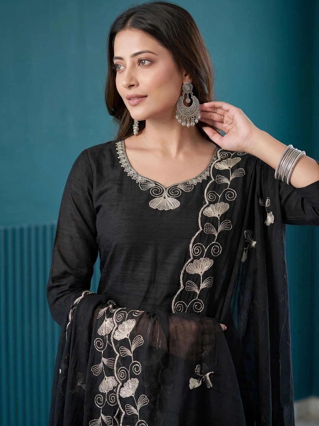 Tshirts Buddy Embroidered Tunic with Trousers thumbnail 3