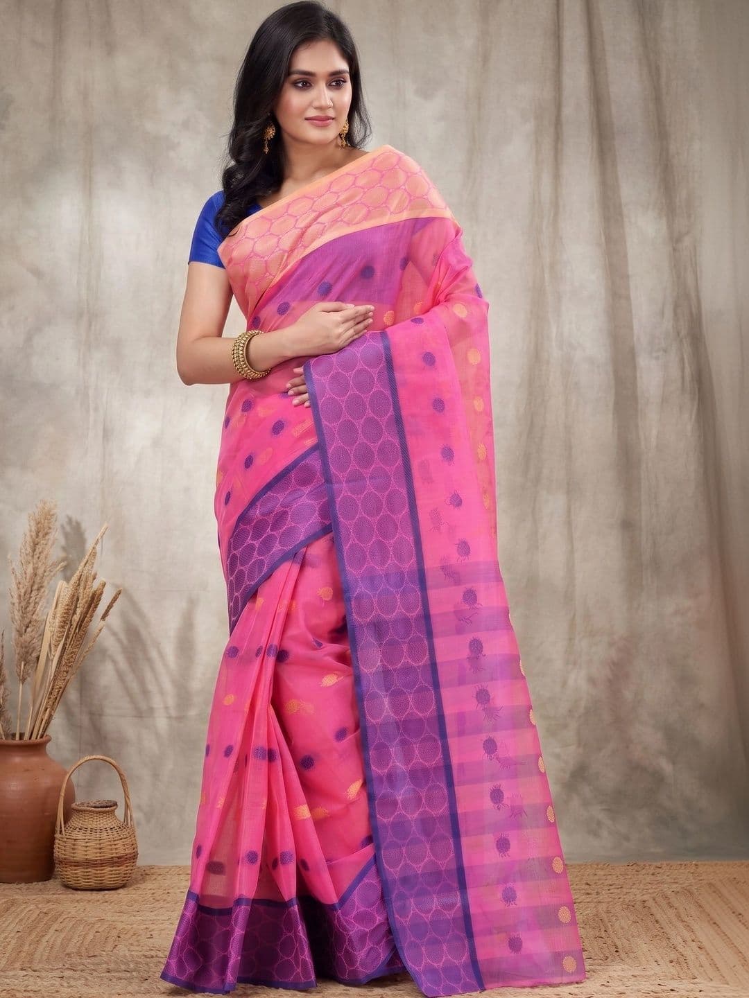 GitAsit Women Woven Design Zari Pure Cotton Handloom Taant Saree - view 1