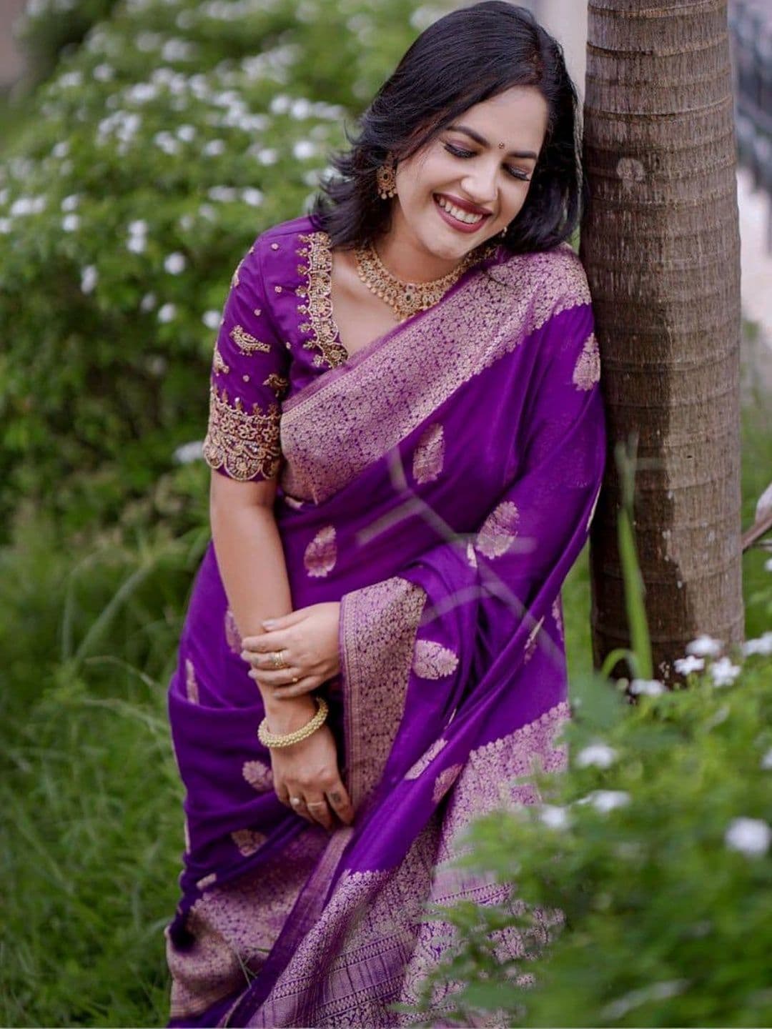revika Woven Design Zari Art Silk Designer Kanjeevaram Saree thumbnail 6