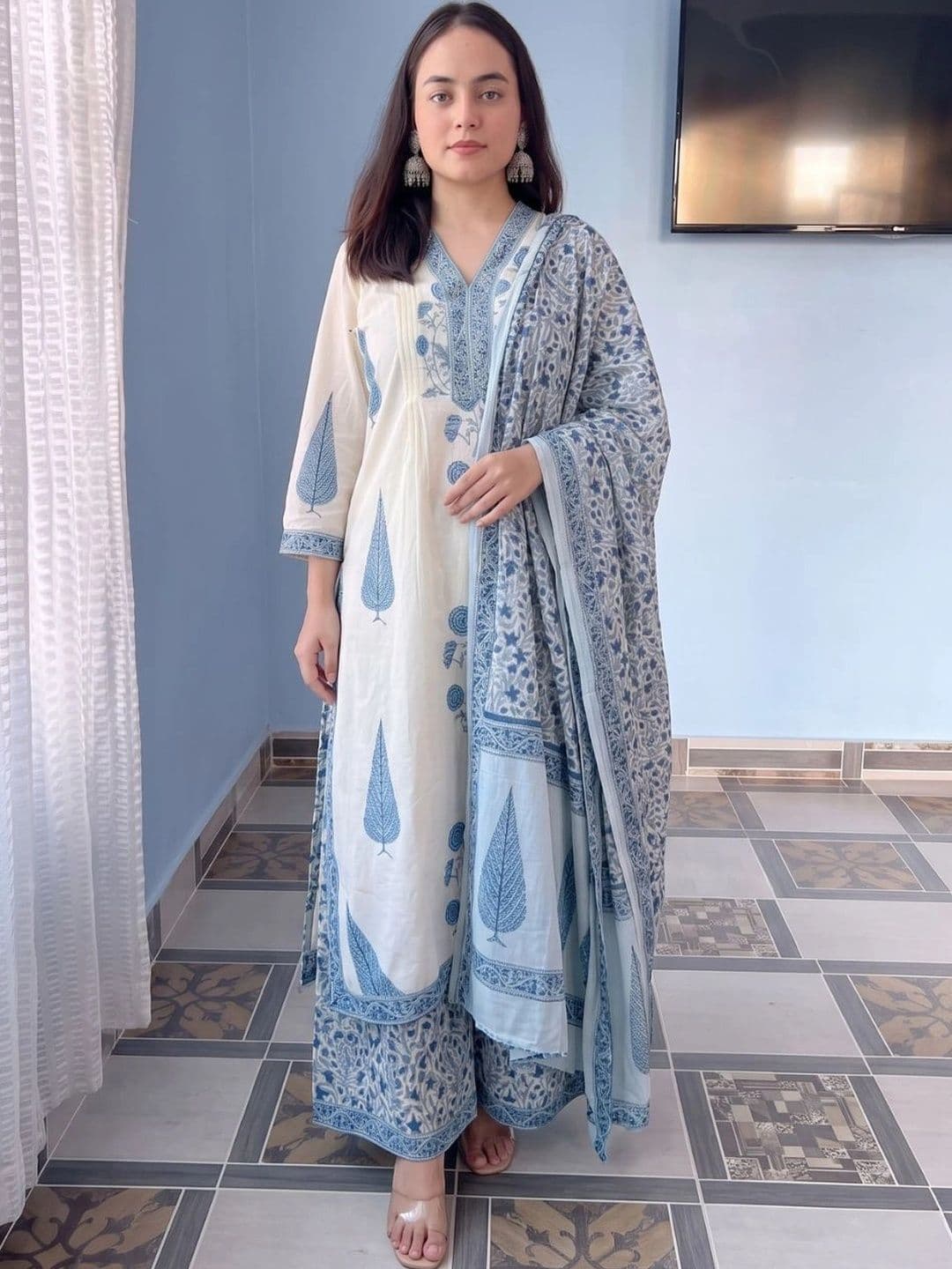 IKLO Women Floral Printed Regular Pure Cotton Kurta with Palazzos & With Dupatta - view 1