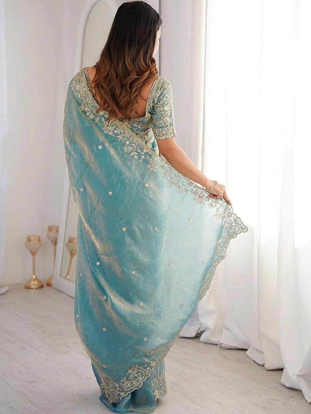 M DINESH & CO Embellished Embroidered Silk Blend Heavy Work Bandhani Saree thumbnail 2