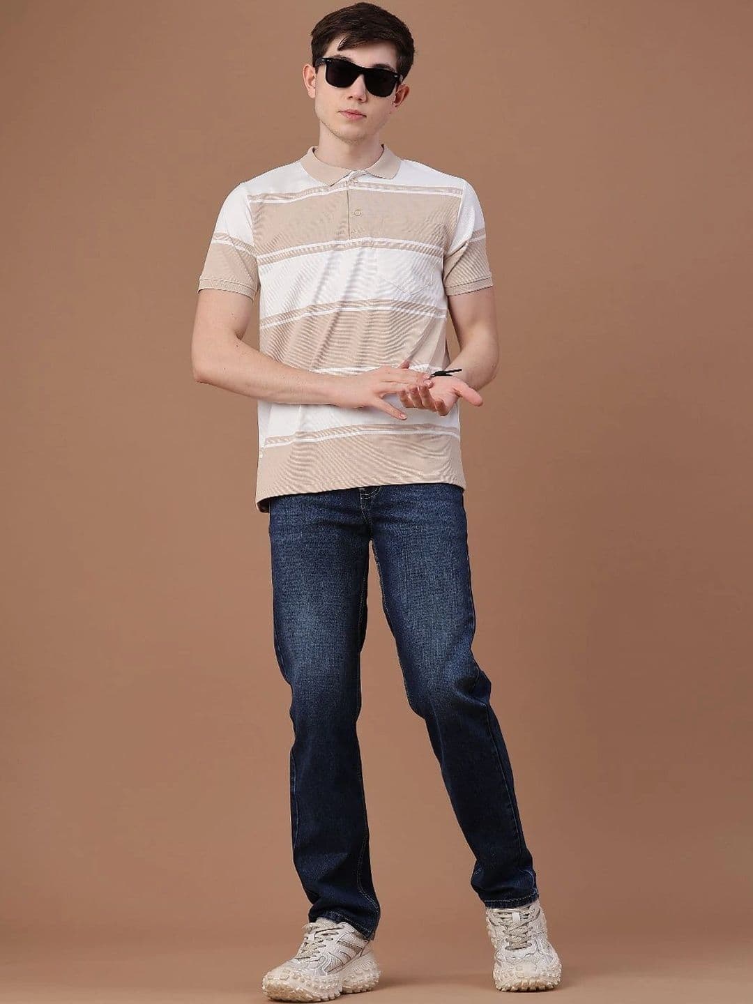 V-Mart Men Regular Fit Mid-Rise Low Distress Jeans thumbnail 6