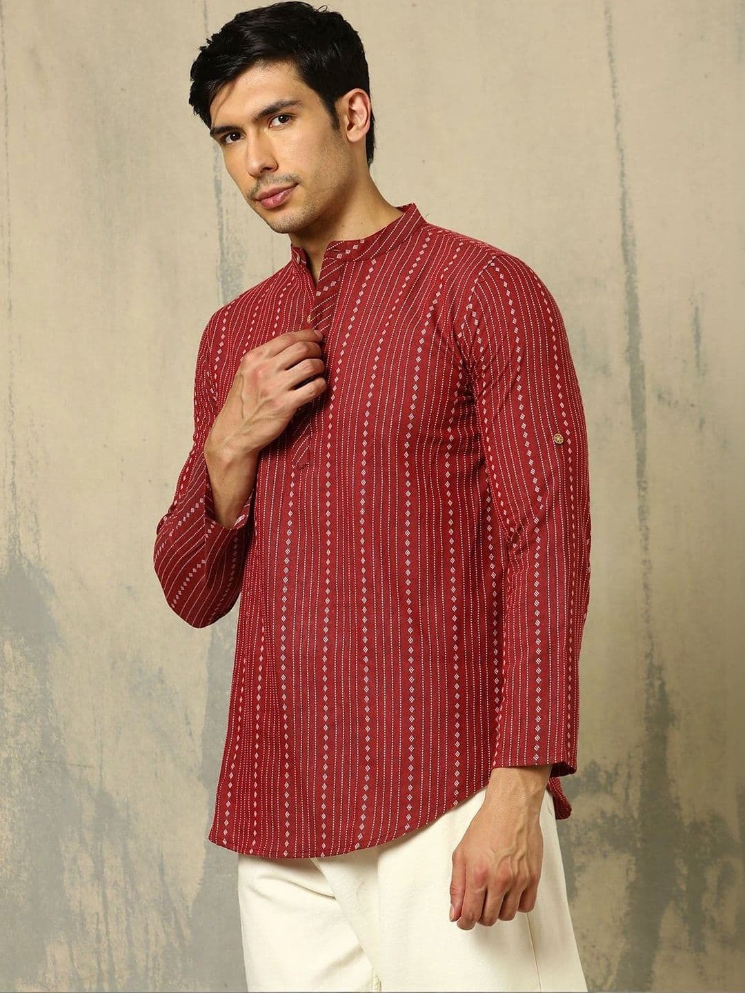 Anouk Woven Design Abstract Cotton Handloom Mandarin Collar Short Kurta thumbnail 3