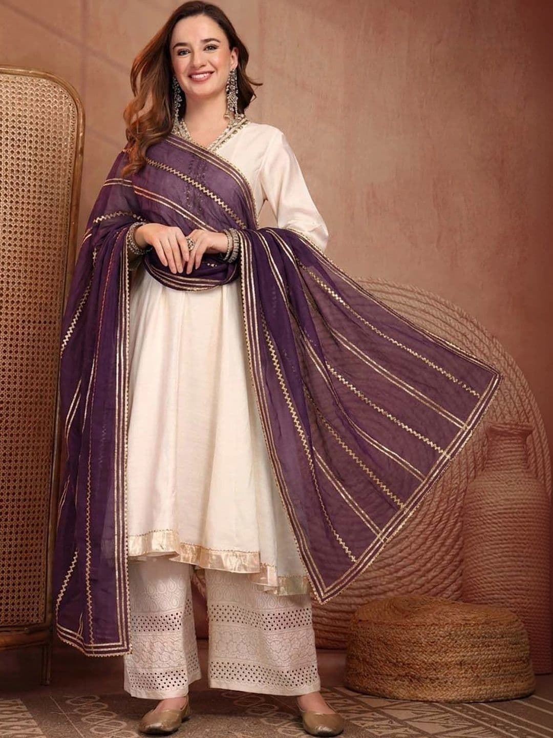 Clora Creation Striped Organza Dupatta thumbnail 5