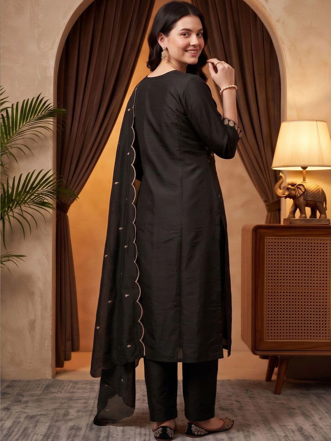 Indo Era Women Ethnic Motifs Embroidered Regular Thread Work Kurta with Trousers & With Dupatta thumbnail 4