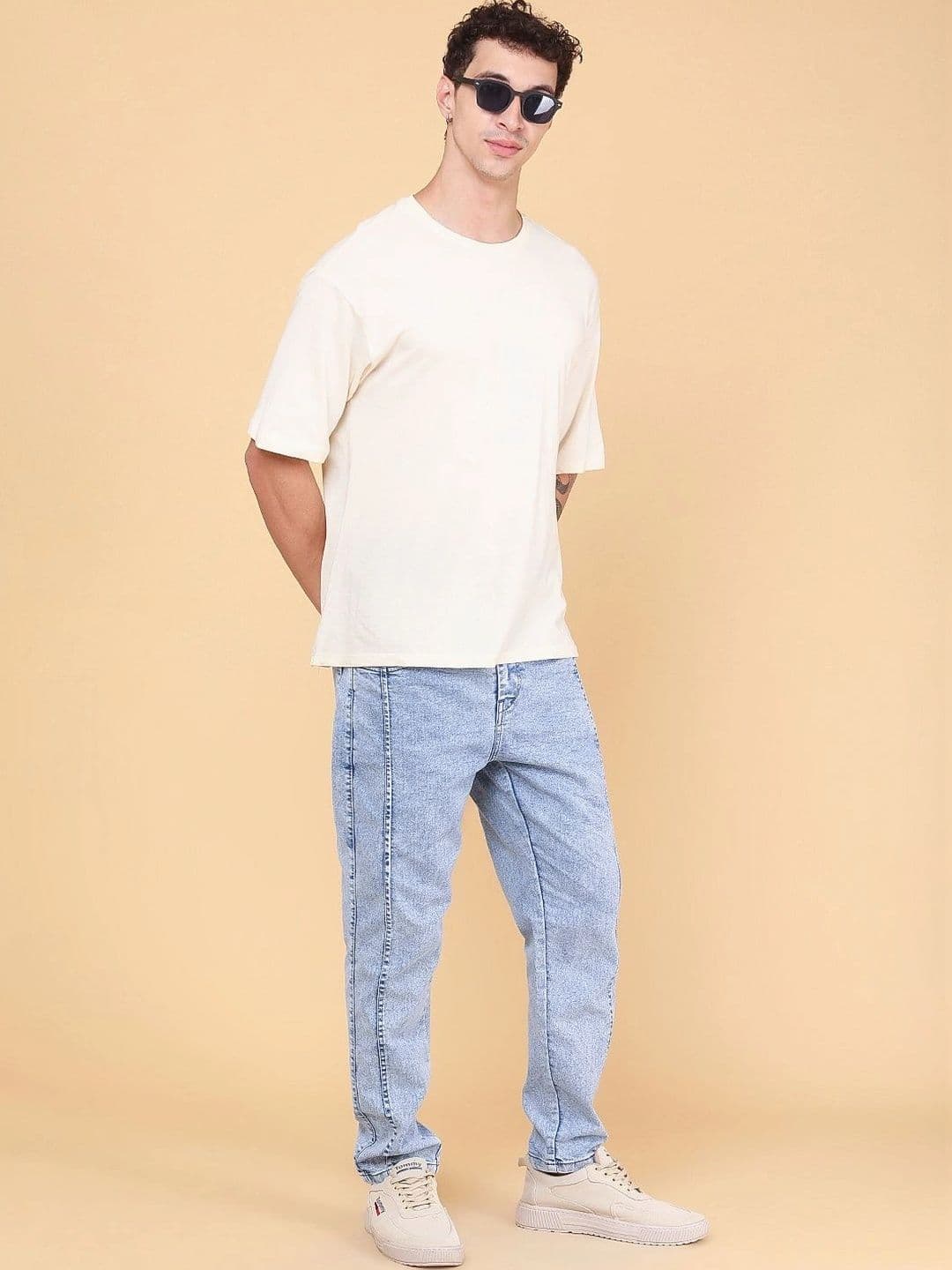 V-Mart Men Regular Fit Mid-Rise Jeans thumbnail 3