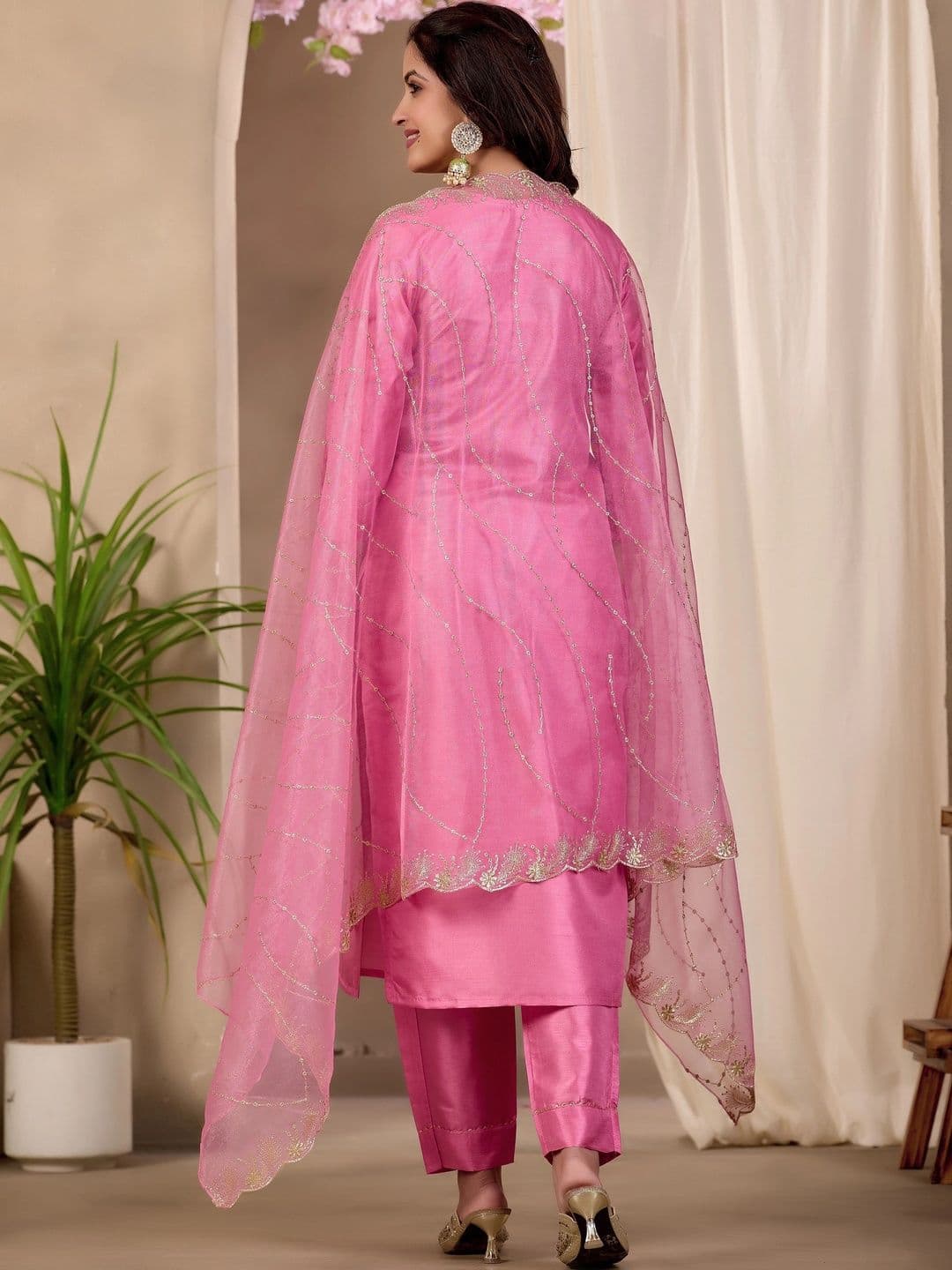 Sangria Women Ethnic Motifs Embroidered Regular Thread Work Kurta with Trousers & With Dupatta thumbnail 6