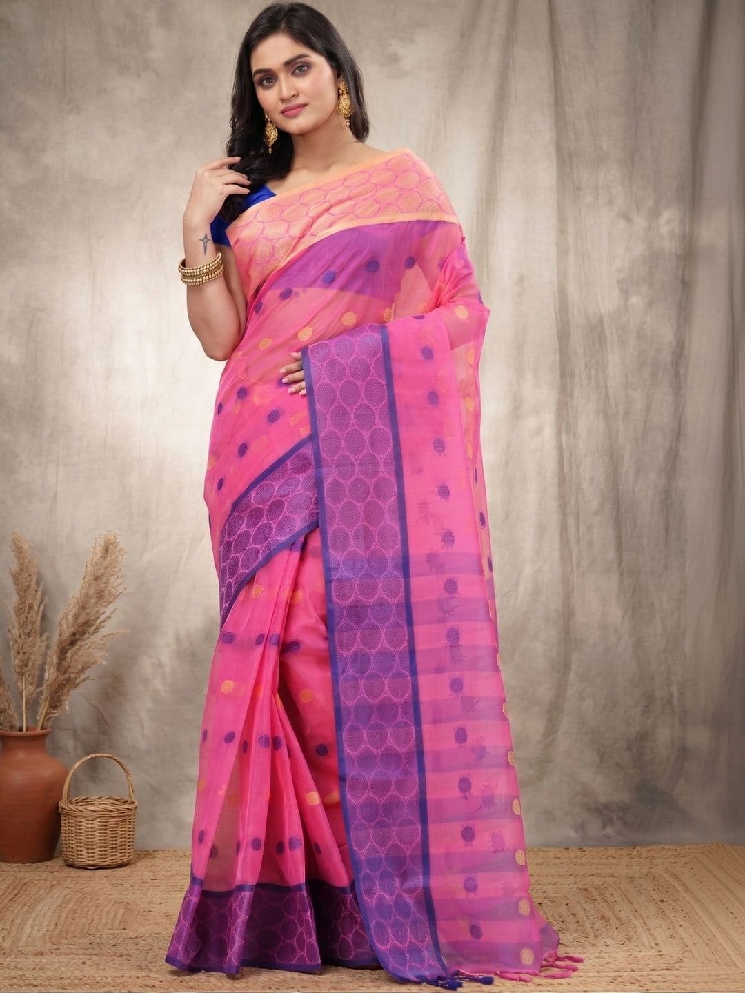 GitAsit Women Woven Design Zari Pure Cotton Handloom Taant Saree thumbnail 5