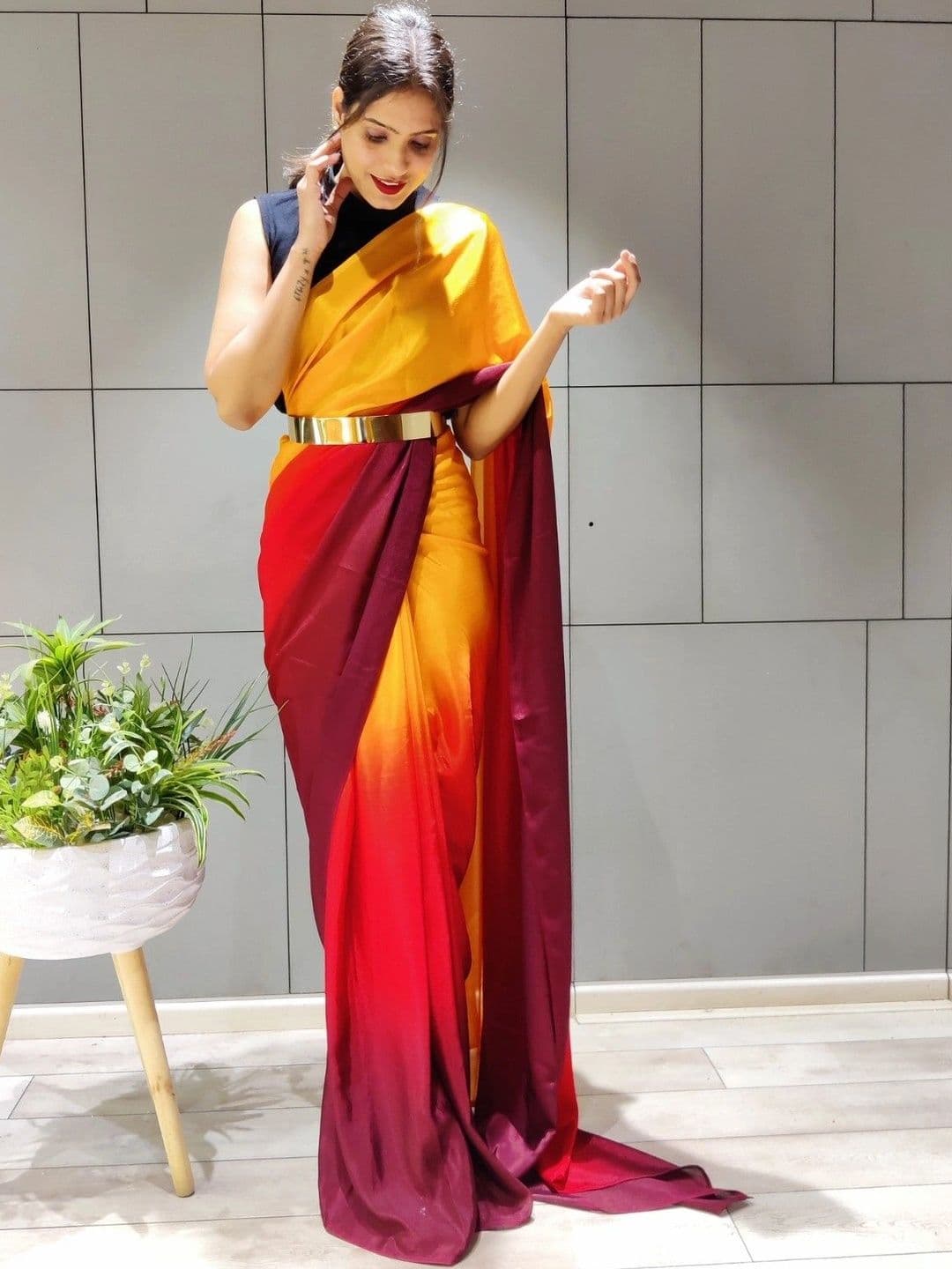 Sangria Ombre Poly Chiffon Belted Maheshwari Saree thumbnail 5