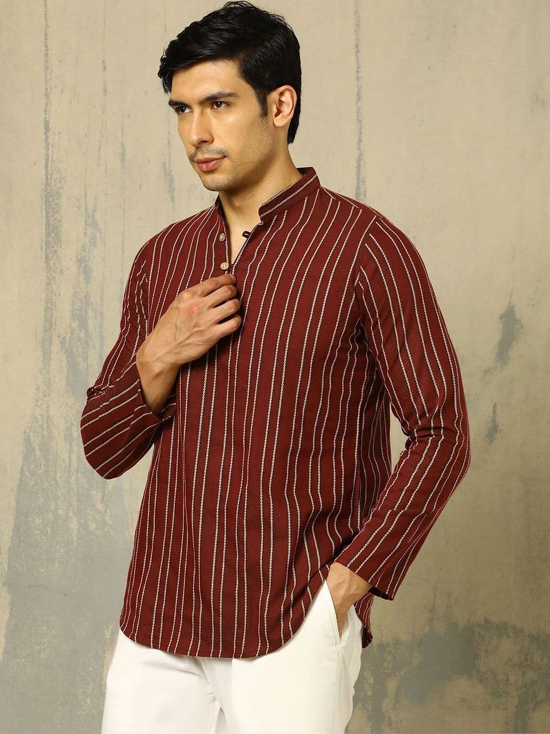 Anouk Woven Design Striped Cotton Handloom Mandarin Collar Short Kurta thumbnail 6