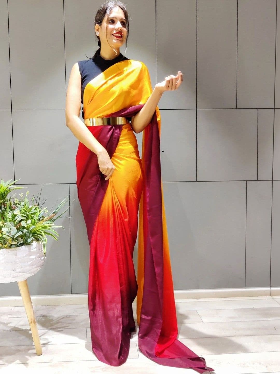 Sangria Ombre Poly Chiffon Belted Maheshwari Saree thumbnail 2