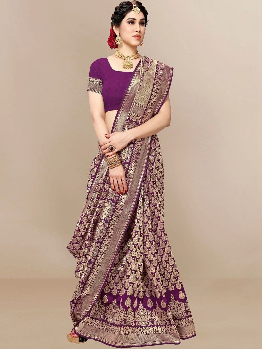 Sangria Woven Design Zari Silk Blend Designer Banarasi Saree thumbnail 3