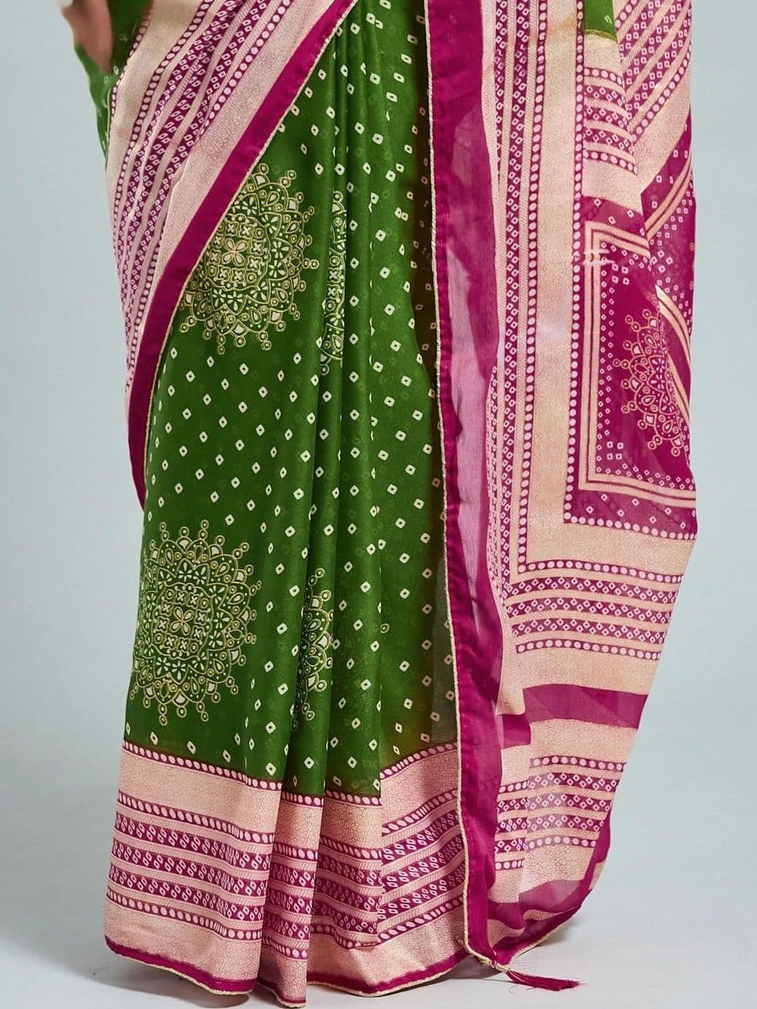 SAMANTHA Bandhani Printed Zari Georgette Saree thumbnail 4