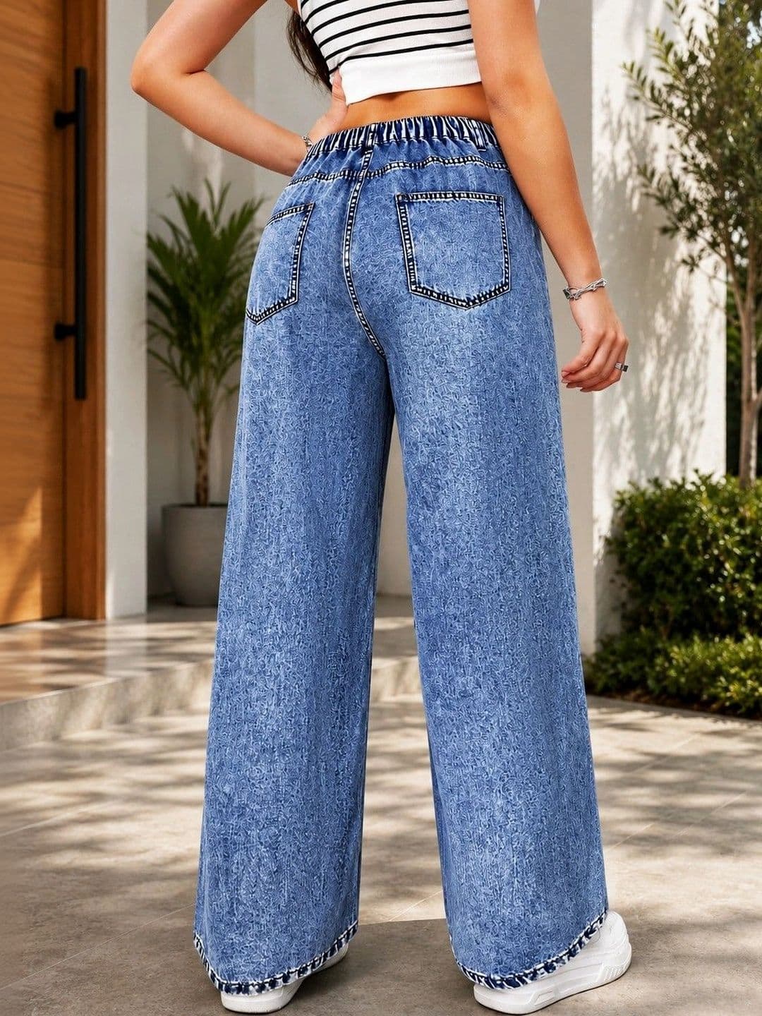 DENIMLOOK Women High-Rise Light Fade Jeans thumbnail 4